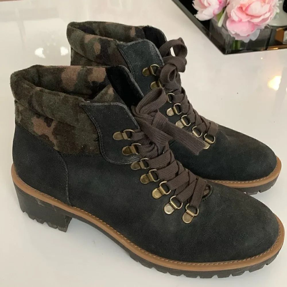 True Craft Mintey Black Camo Lace Up Hiking Boots Women’s Size 9,5